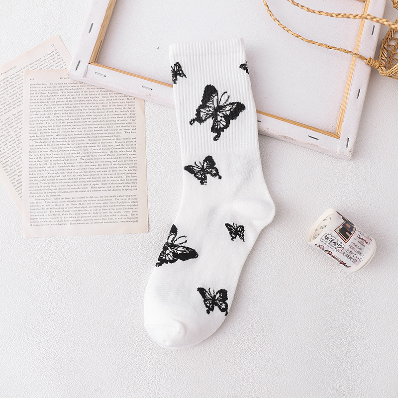 Qiu Dongkuan Cotton Crew Socks Japanese Socks Gaotong Butterfly Ins Influx Hip-hop Skateboard Socks